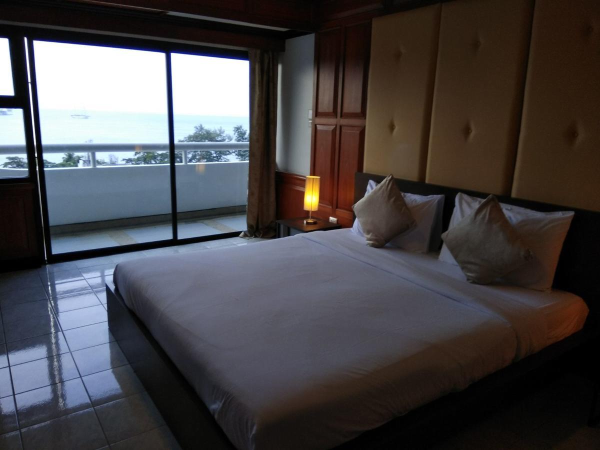 Patong Tower By United 21 Thailand Екстер'єр фото